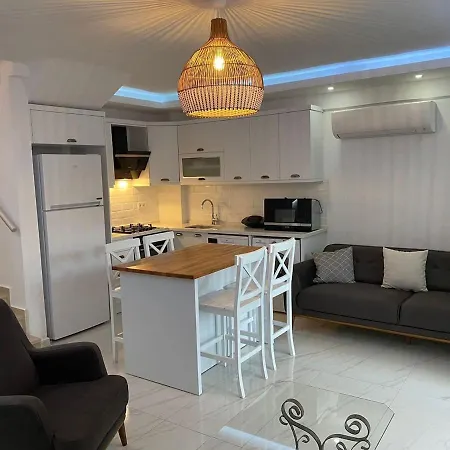 Ekin Villa, Oeluedeniz / / Tuerkiye فندق فتحية