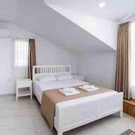 فندق Ekin Villa, Oeluedeniz / / Tuerkiye
