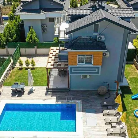 Ekin Villa, Oeluedeniz / / Tuerkiye * فتحية